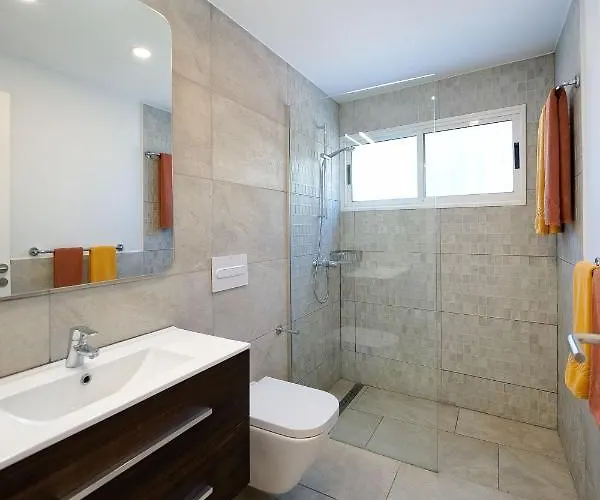 Apartament Vistamar *